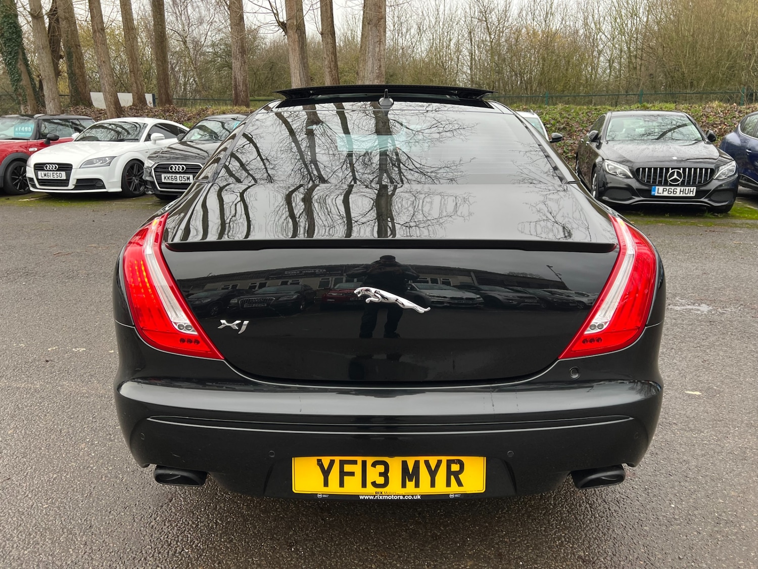 Used Jaguar XJ 2013 for sale - 77248024: Photo 8