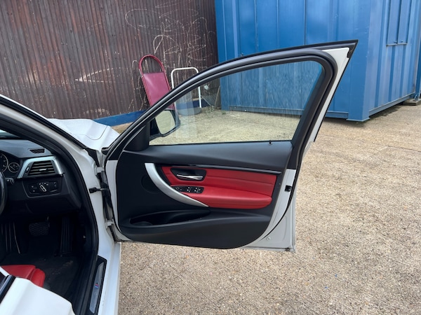 Used BMW 3 Series 2016 for sale - 76340304: Photo 29