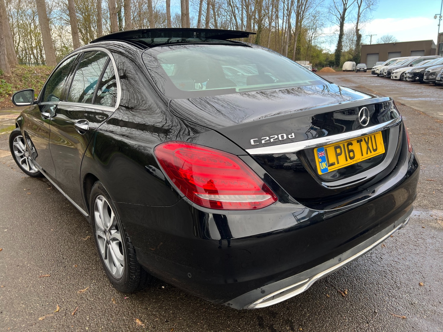 Used Mercedes-Benz C Class 2016 for sale - 78013058: Photo 11