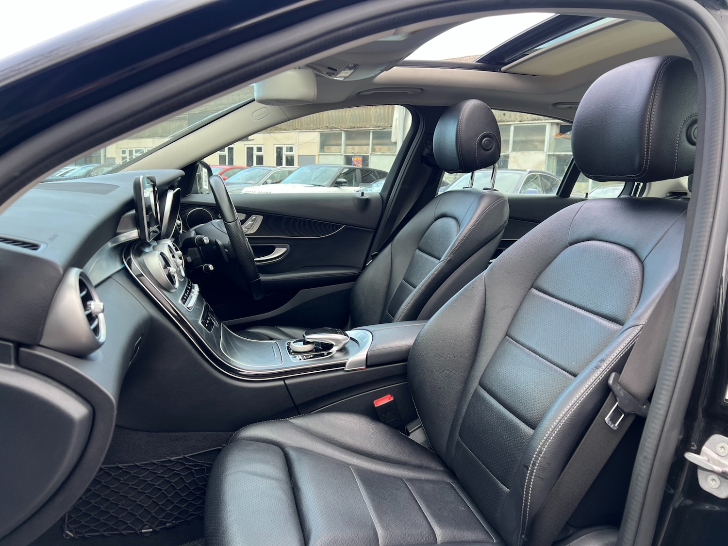 Used Mercedes-Benz C Class 2016 for sale - 78013058: Photo 26