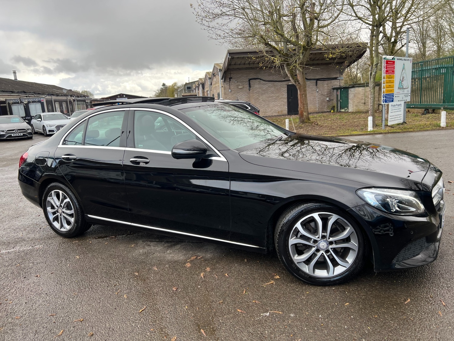 Used Mercedes-Benz C Class 2016 for sale - 78013058: Photo 4