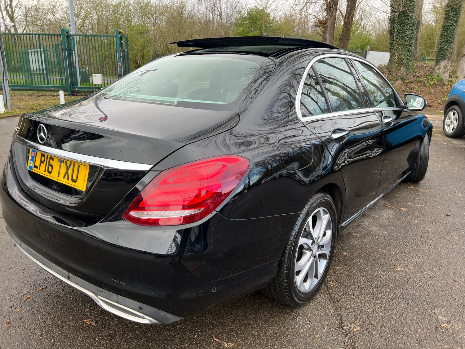 Used Mercedes-Benz C Class 2016 for sale - 78013058: Photo 6