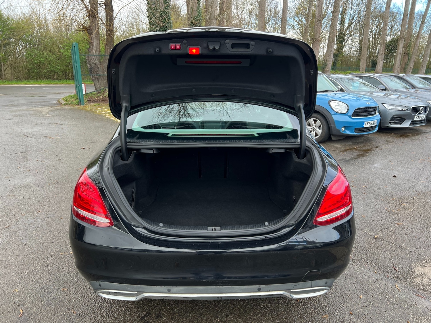 Used Mercedes-Benz C Class 2016 for sale - 78013058: Photo 8