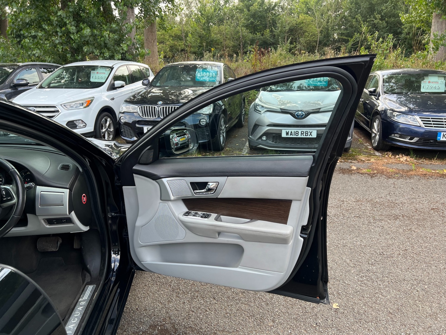 Vehicle 29