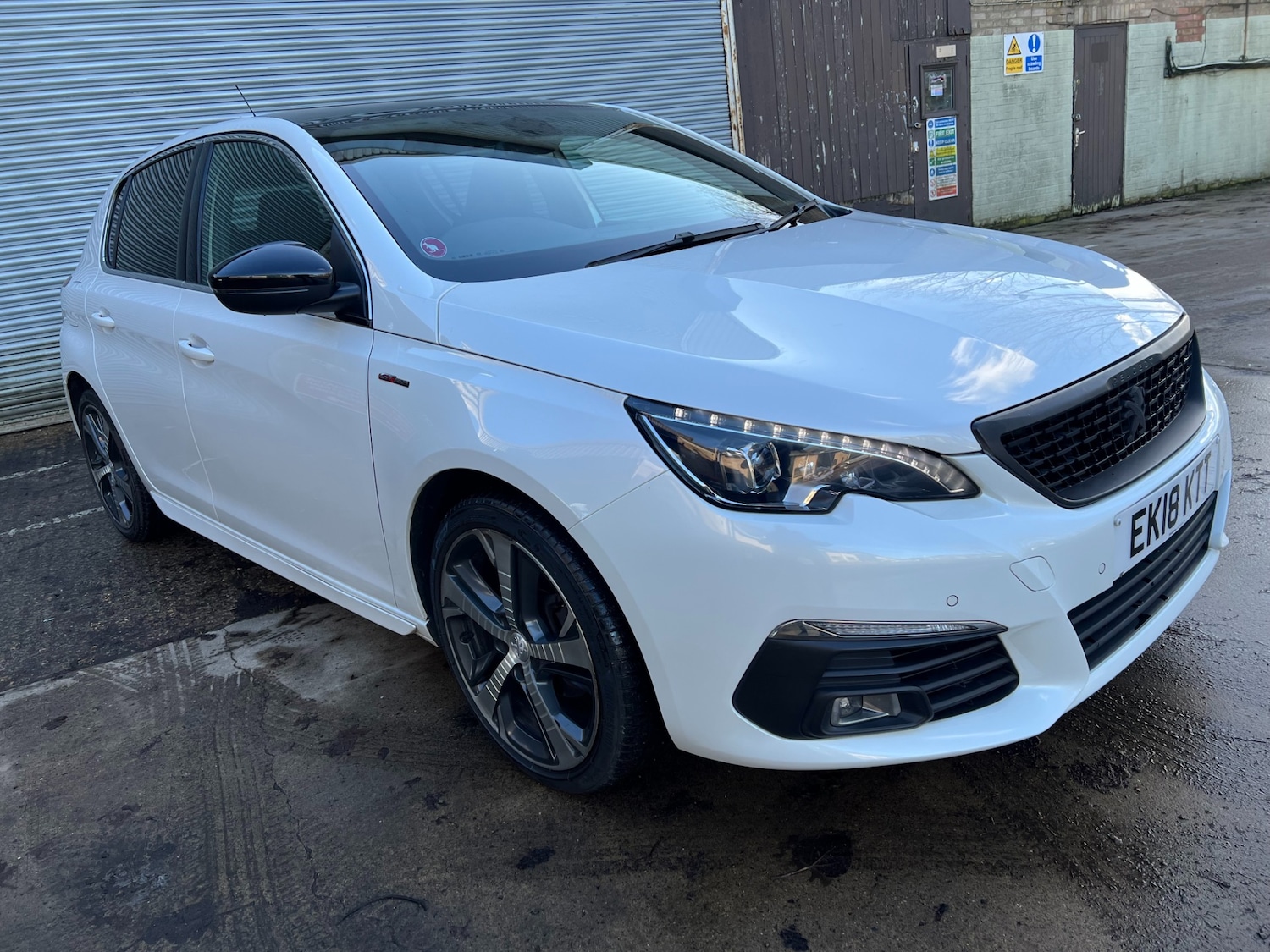 Used Peugeot 308 2018 for sale - 77556053: Photo 12
