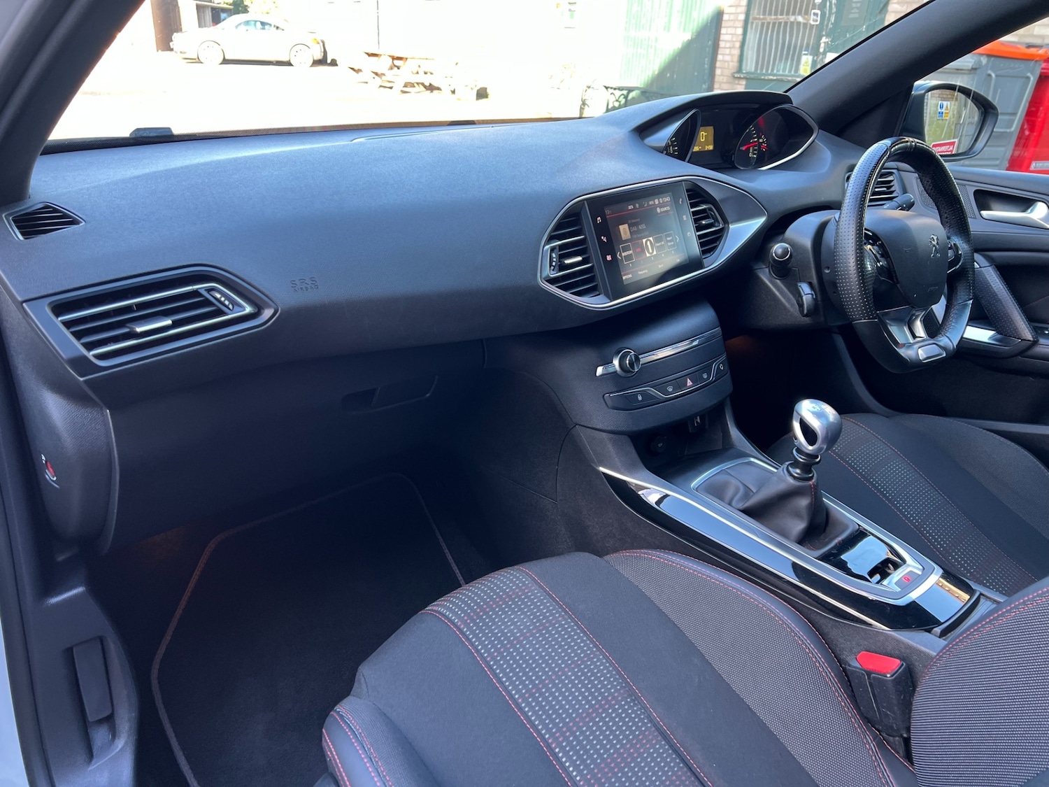 Used Peugeot 308 2018 for sale - 77556053: Photo 15