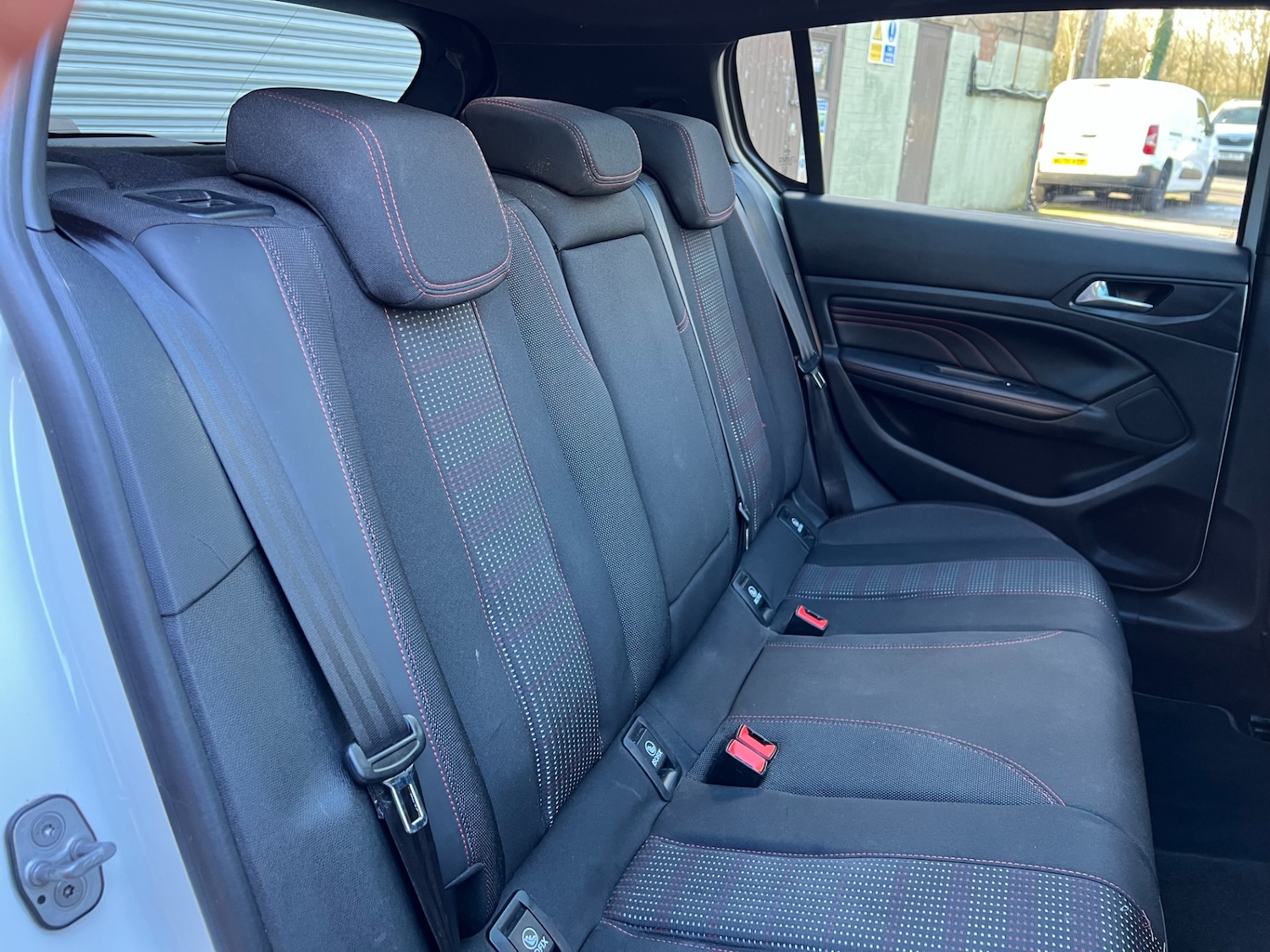 Used Peugeot 308 2018 for sale - 77556053: Photo 26