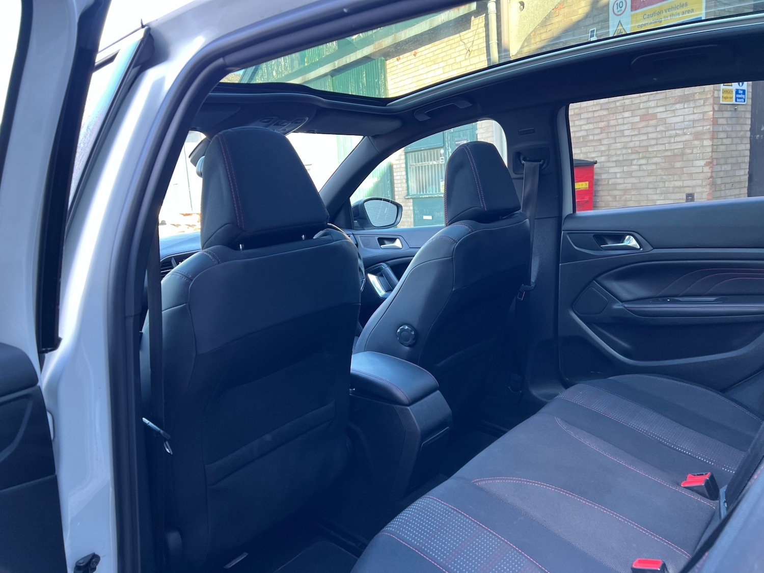 Used Peugeot 308 2018 for sale - 77556053: Photo 27