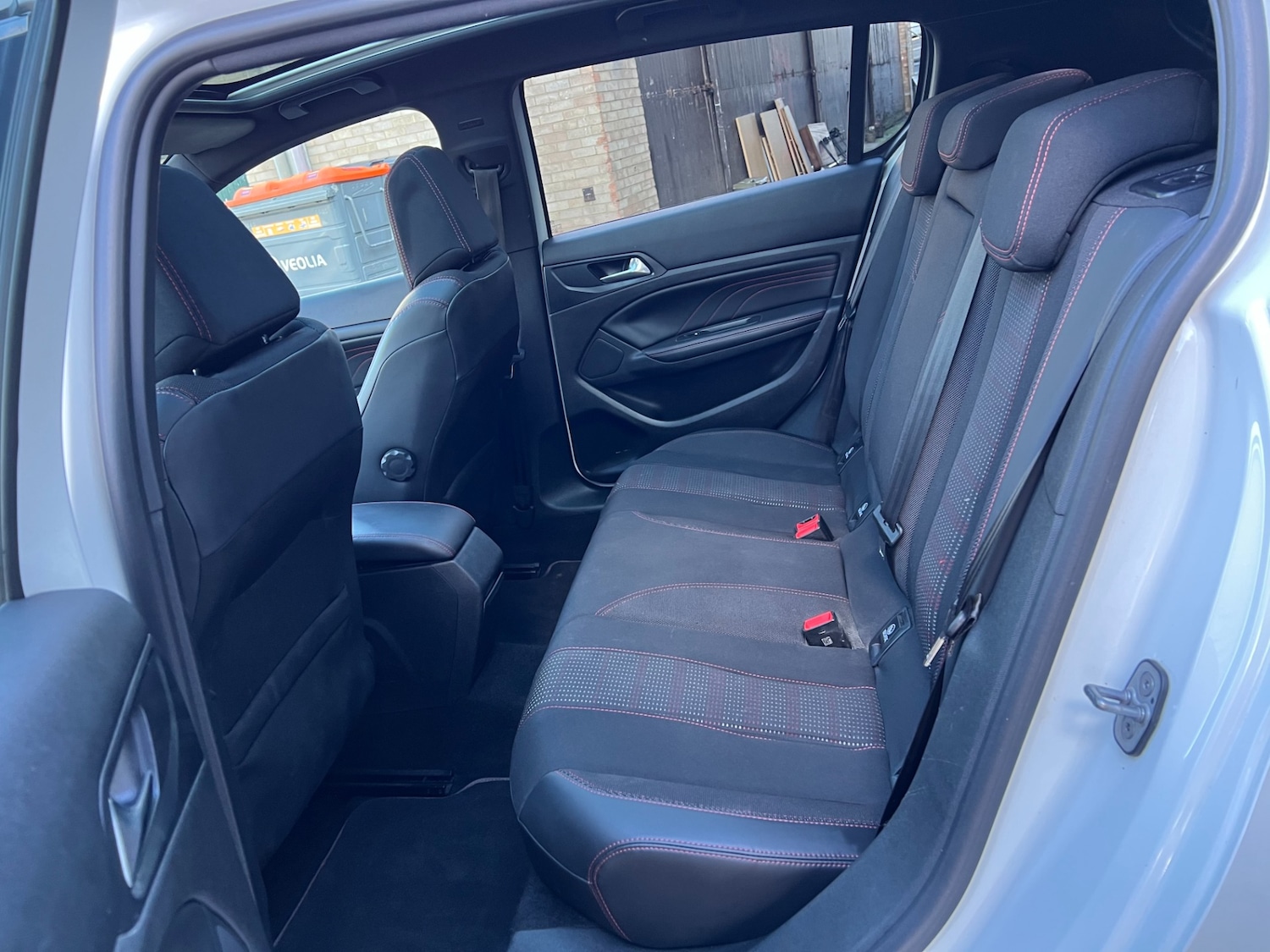 Used Peugeot 308 2018 for sale - 77556053: Photo 28