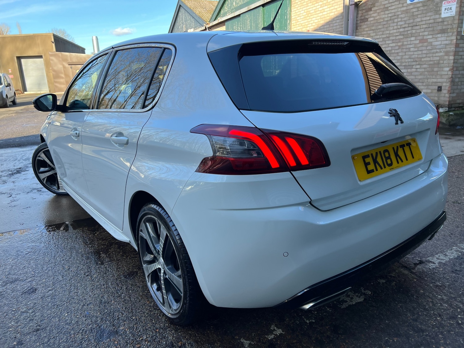 Used Peugeot 308 2018 for sale - 77556053: Photo 9