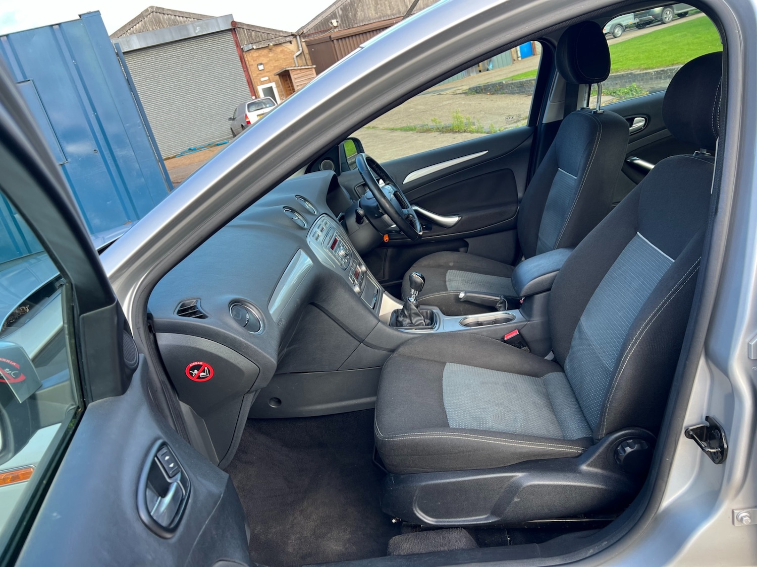 Used Ford Mondeo 2009 for sale - 76436674: Photo 24