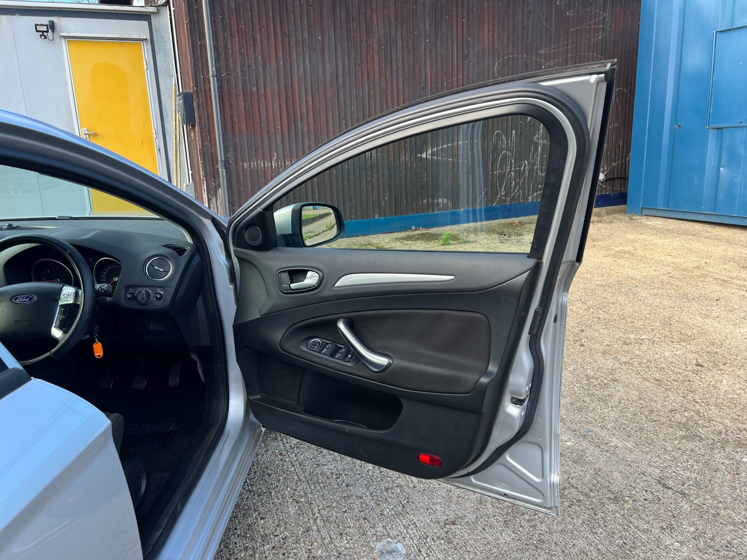 Used Ford Mondeo 2009 for sale - 76436674: Photo 30