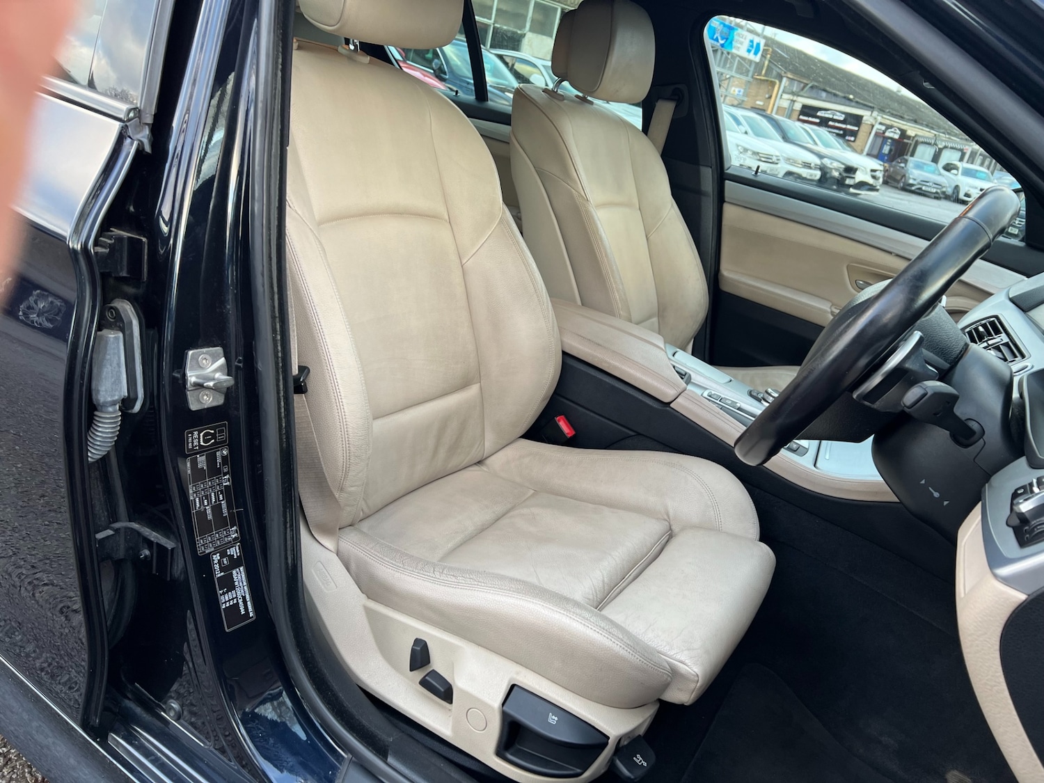 Used BMW 5 Series 2012 for sale - 77127591: Photo 19