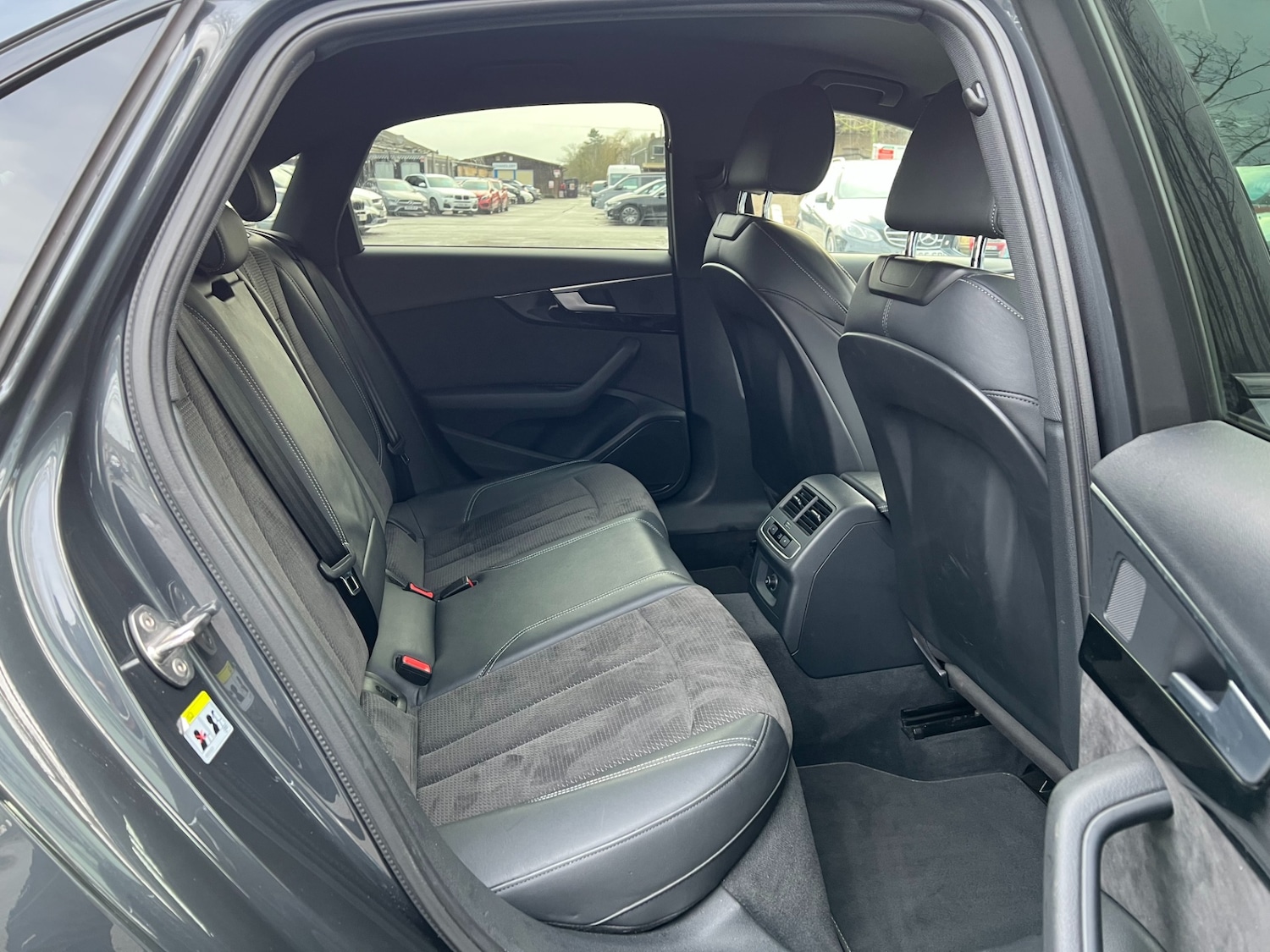 Used Audi A4 2018 for sale - 77149692: Photo 21