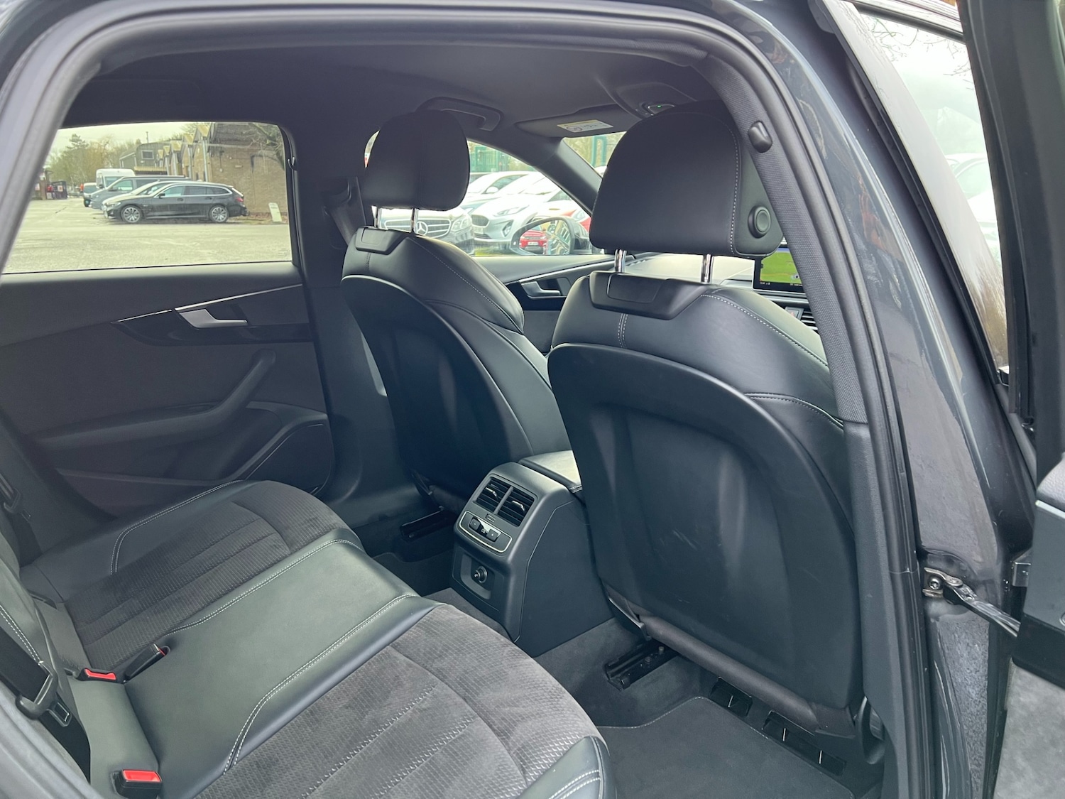 Used Audi A4 2018 for sale - 77149692: Photo 22