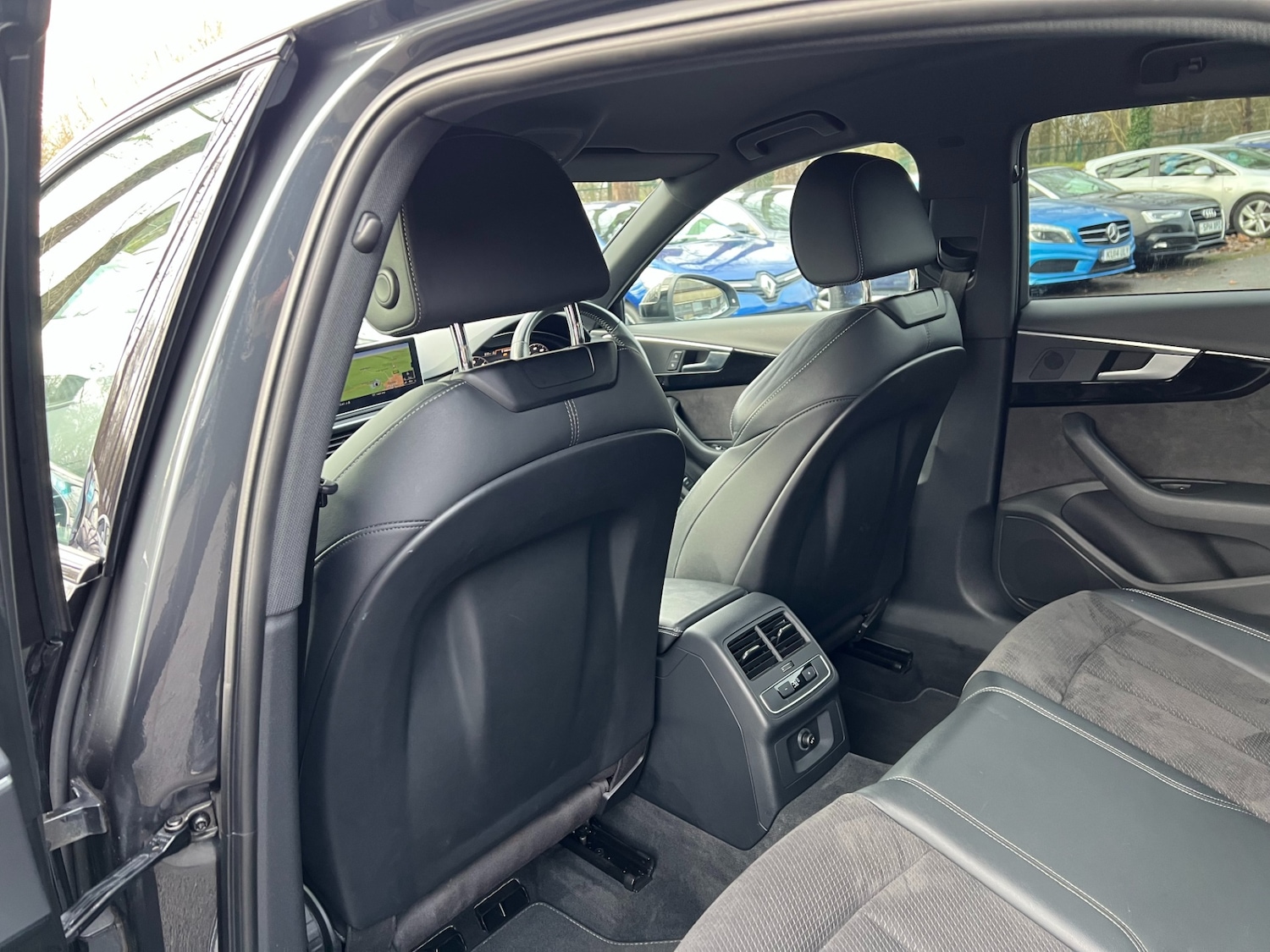 Used Audi A4 2018 for sale - 77149692: Photo 24