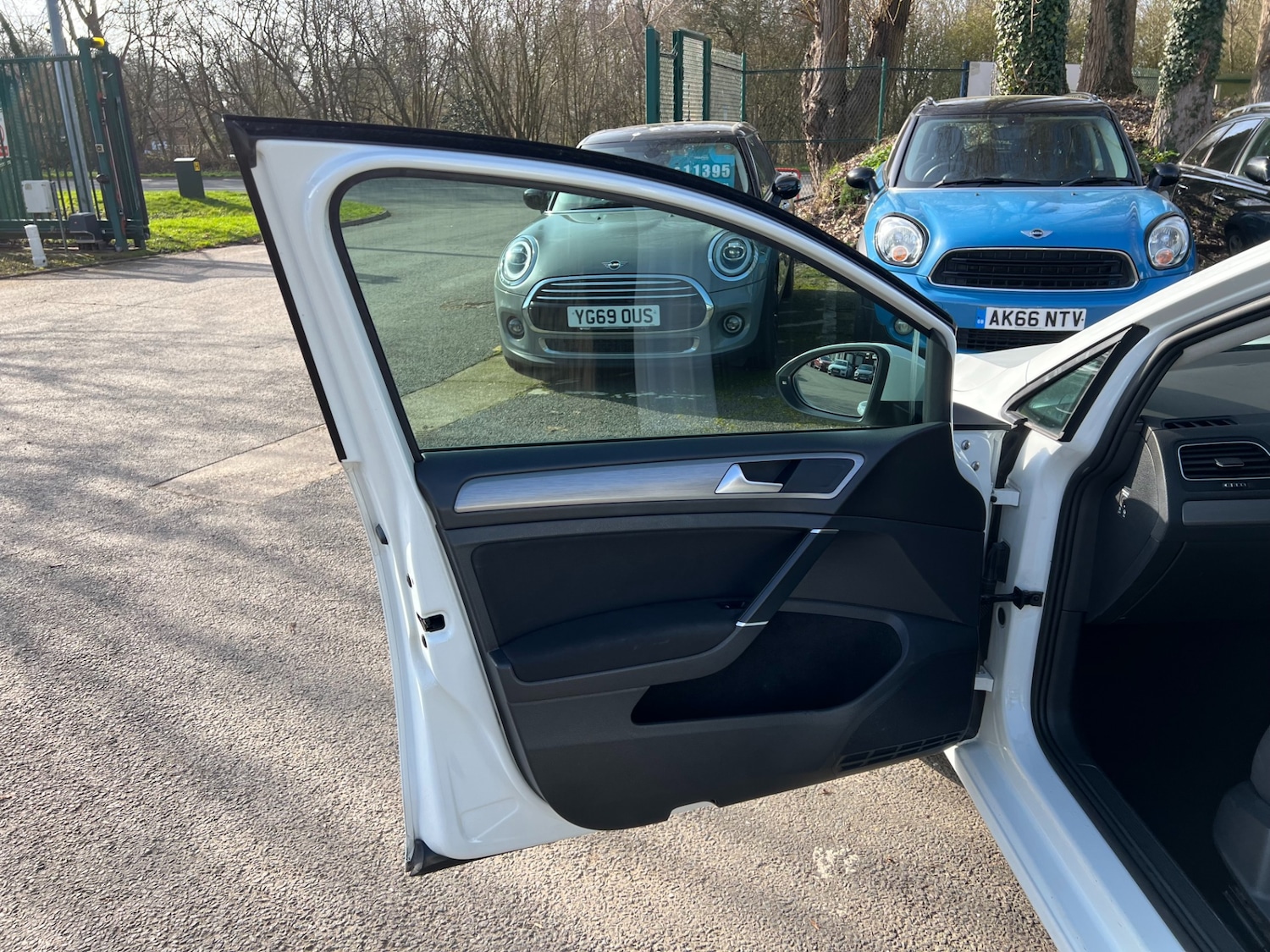 Used Volkswagen Golf 2016 for sale - 77663693: Photo 31