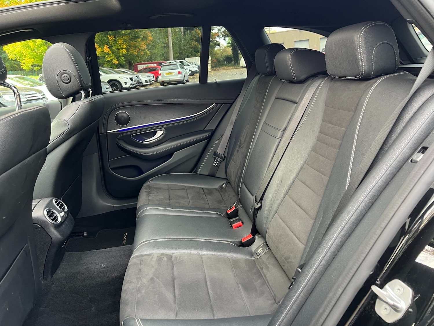 Used Mercedes-Benz E Class 2017 for sale - 76209160: Photo 30