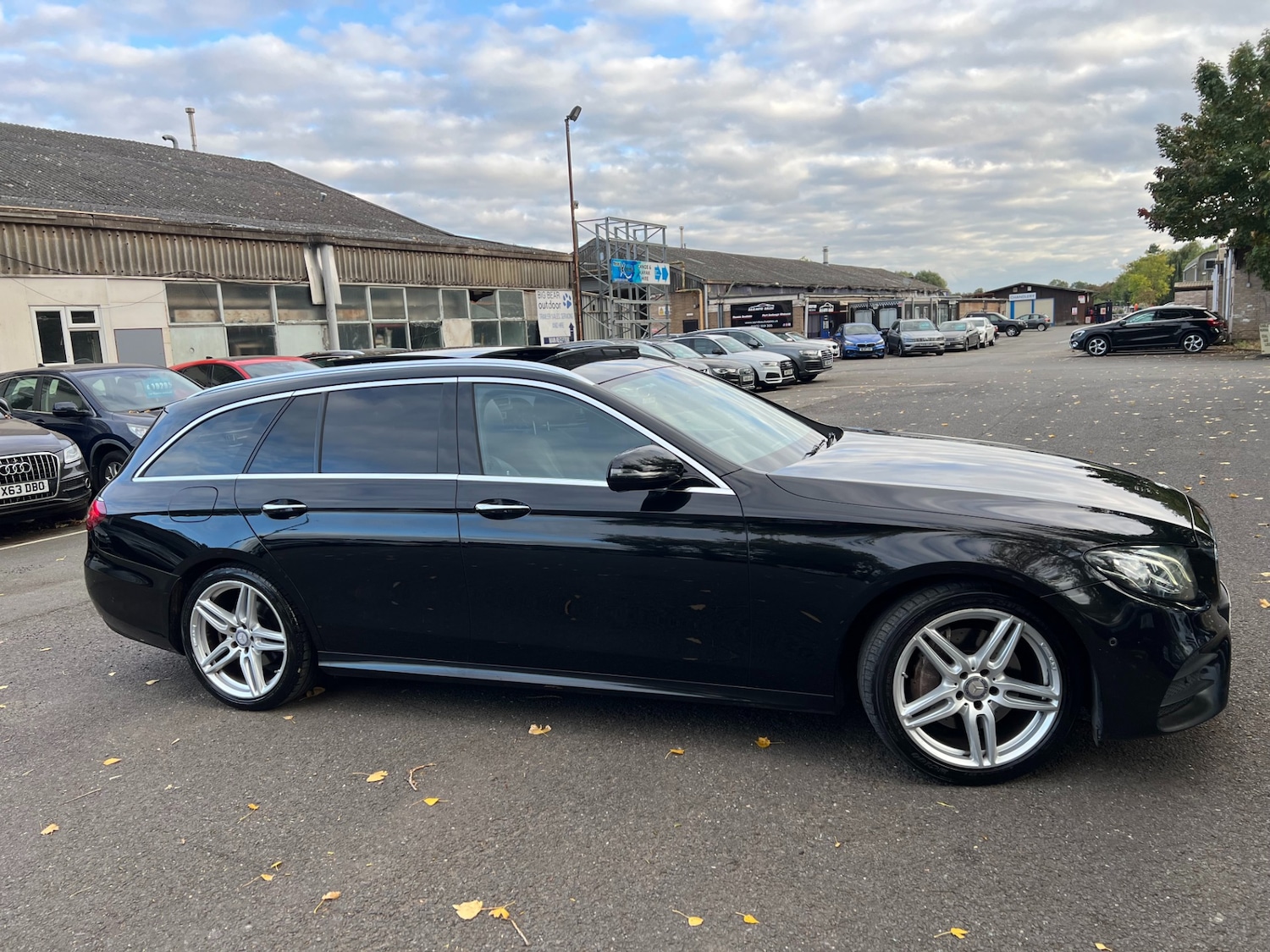 Used Mercedes-Benz E Class 2017 for sale - 76209160: Photo 4