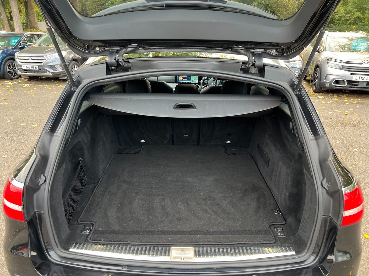 Used Mercedes-Benz E Class 2017 for sale - 76209160: Photo 8