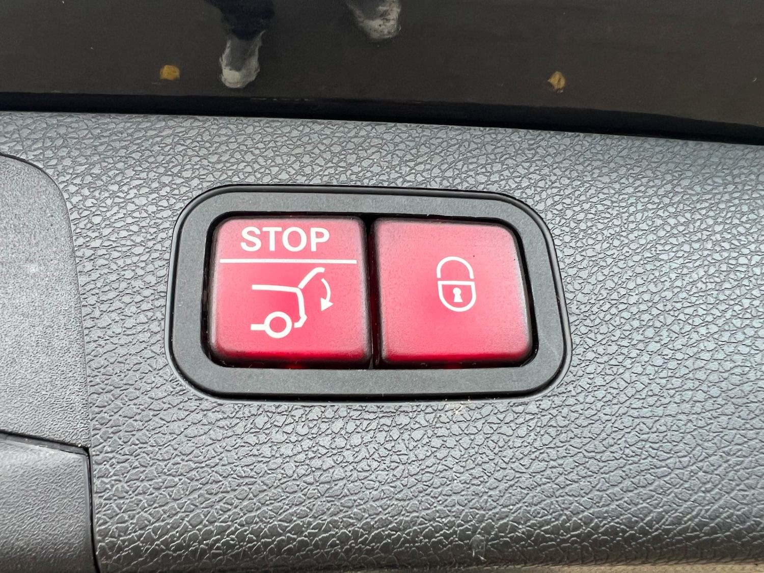 Used Mercedes-Benz E Class 2017 for sale - 76209160: Photo 9