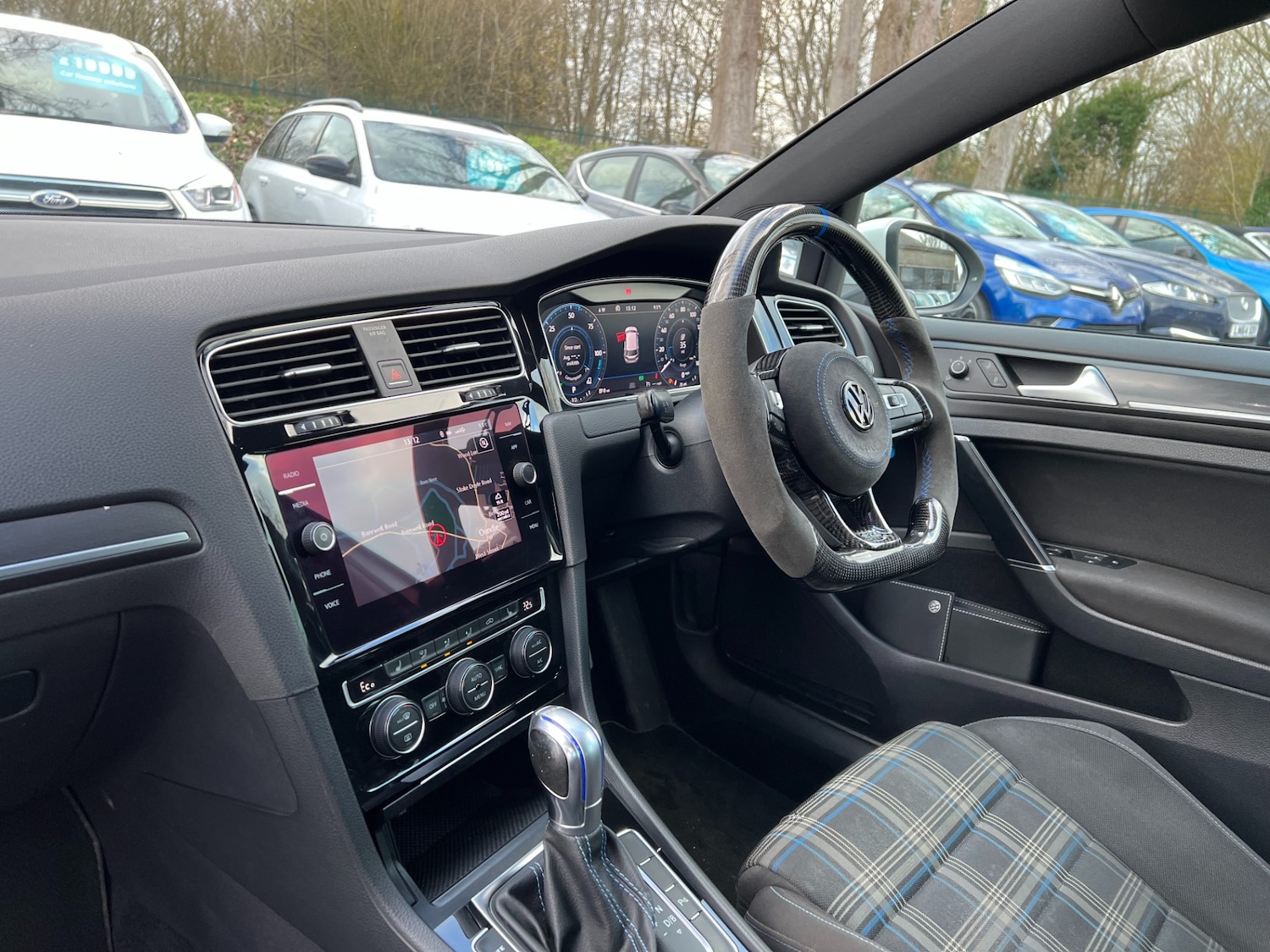 Used Volkswagen Golf 2017 for sale - 76919062: Photo 11