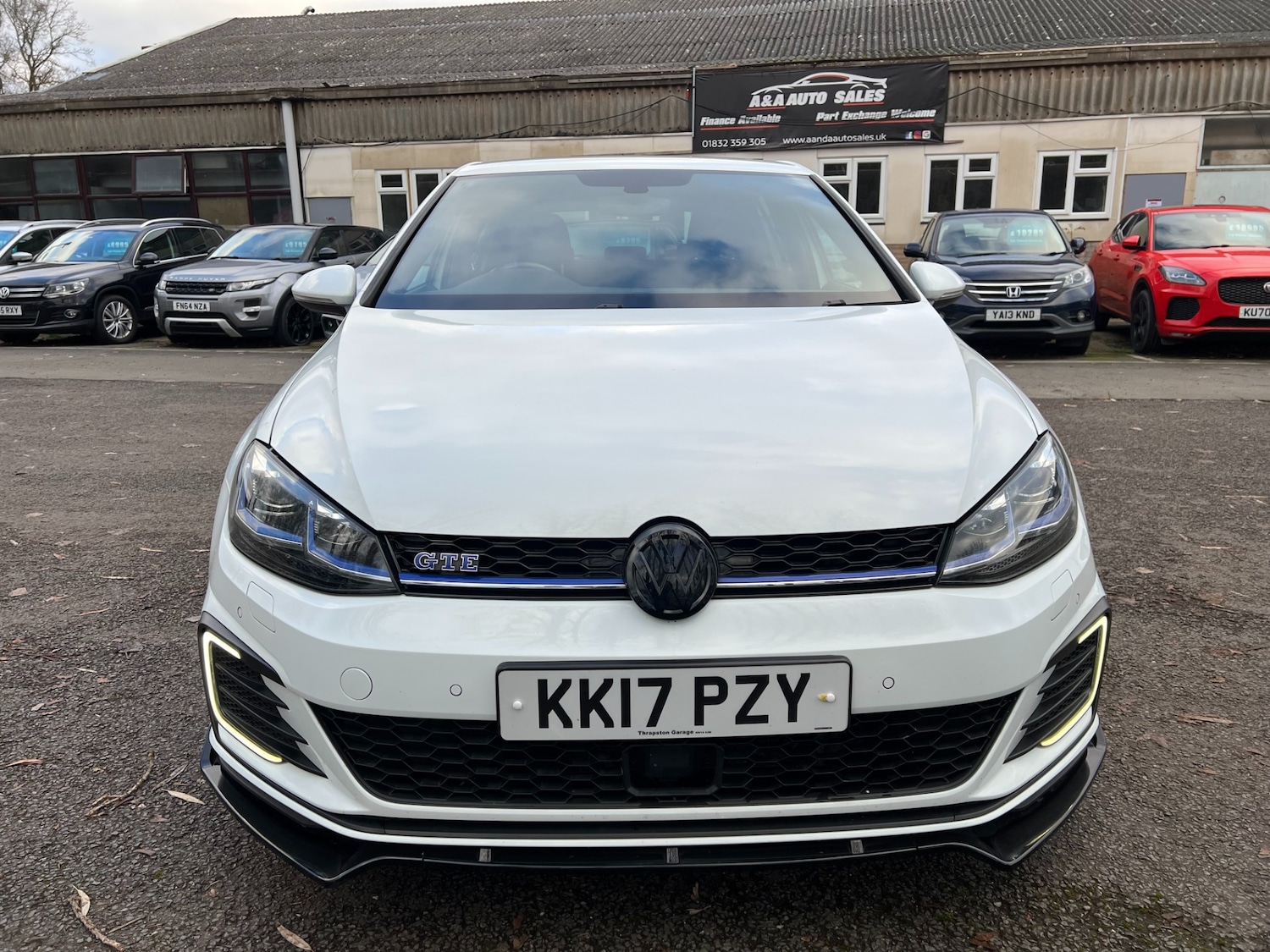 Used Volkswagen Golf 2017 for sale - 76919062: Photo 2