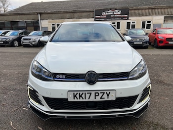 Used Volkswagen Golf 2017 for sale - 76919062: Photo