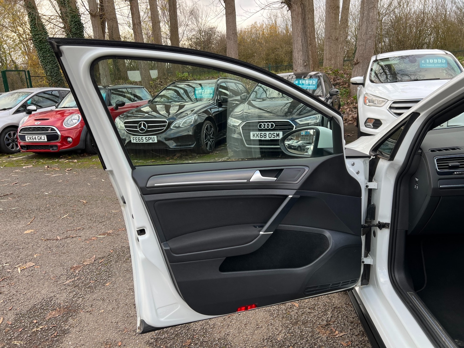 Used Volkswagen Golf 2017 for sale - 76919062: Photo 36