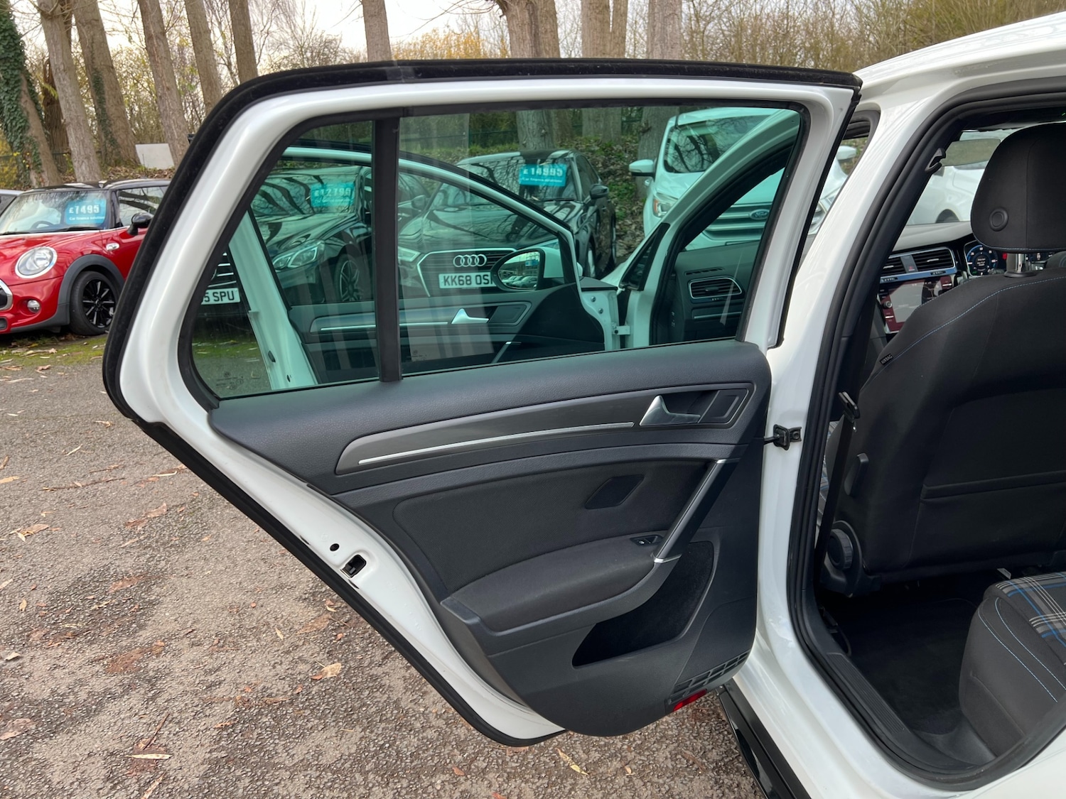 Used Volkswagen Golf 2017 for sale - 76919062: Photo 37