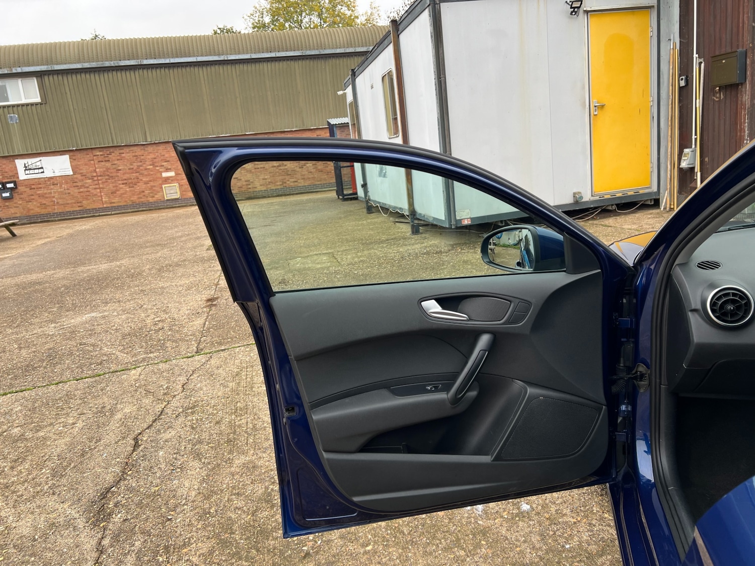 Used Audi A1 2015 for sale - 76264469: Photo 27