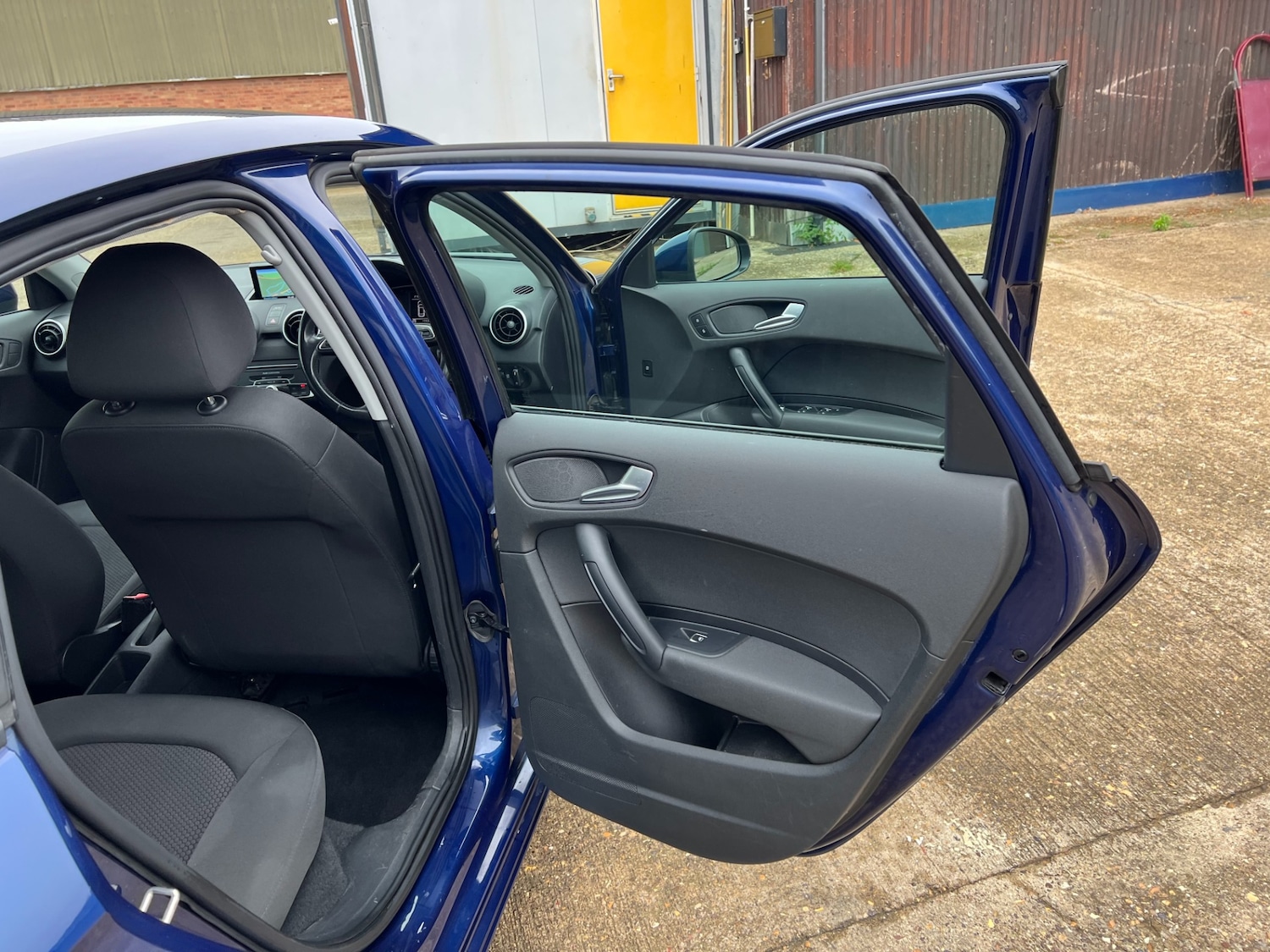 Used Audi A1 2015 for sale - 76264469: Photo 30