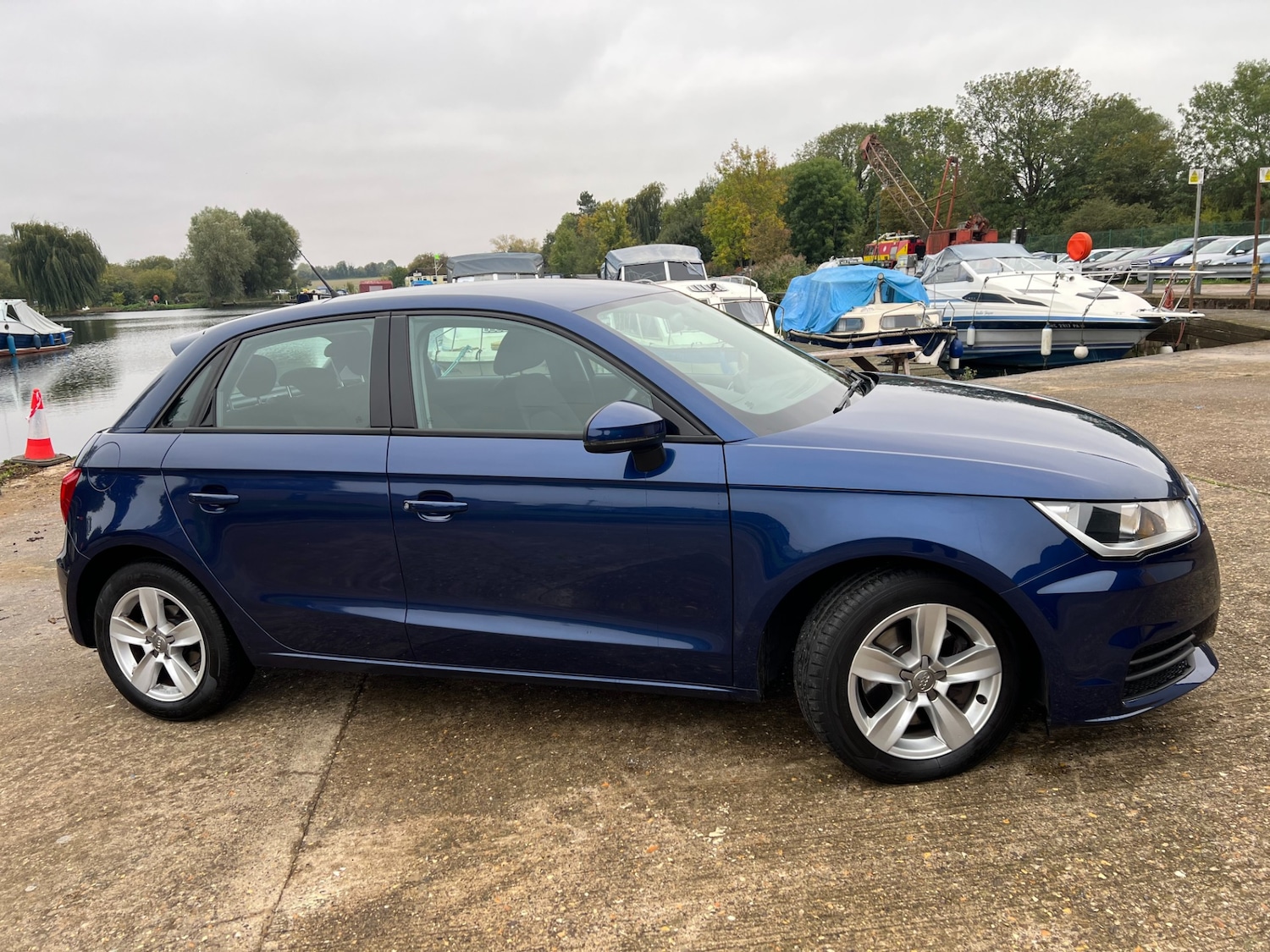 Used Audi A1 2015 for sale - 76264469: Photo 4