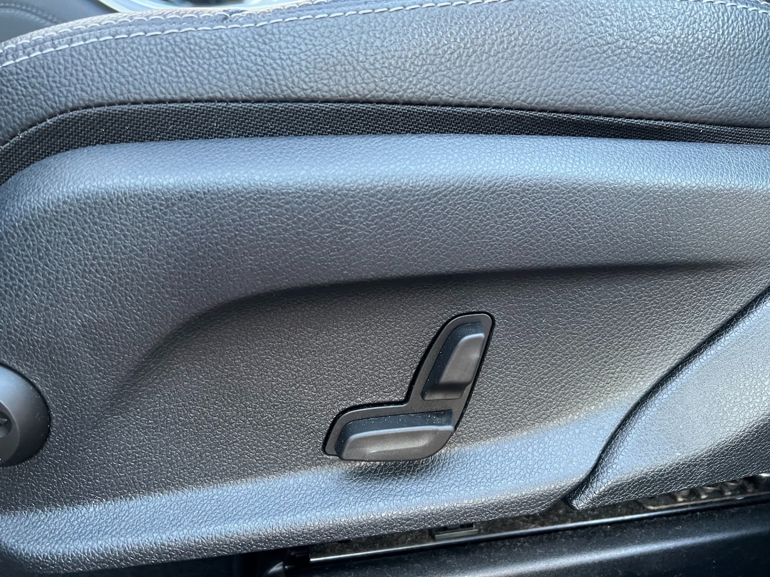 Used Mercedes-Benz GLC 2019 for sale - 76696571: Photo 23