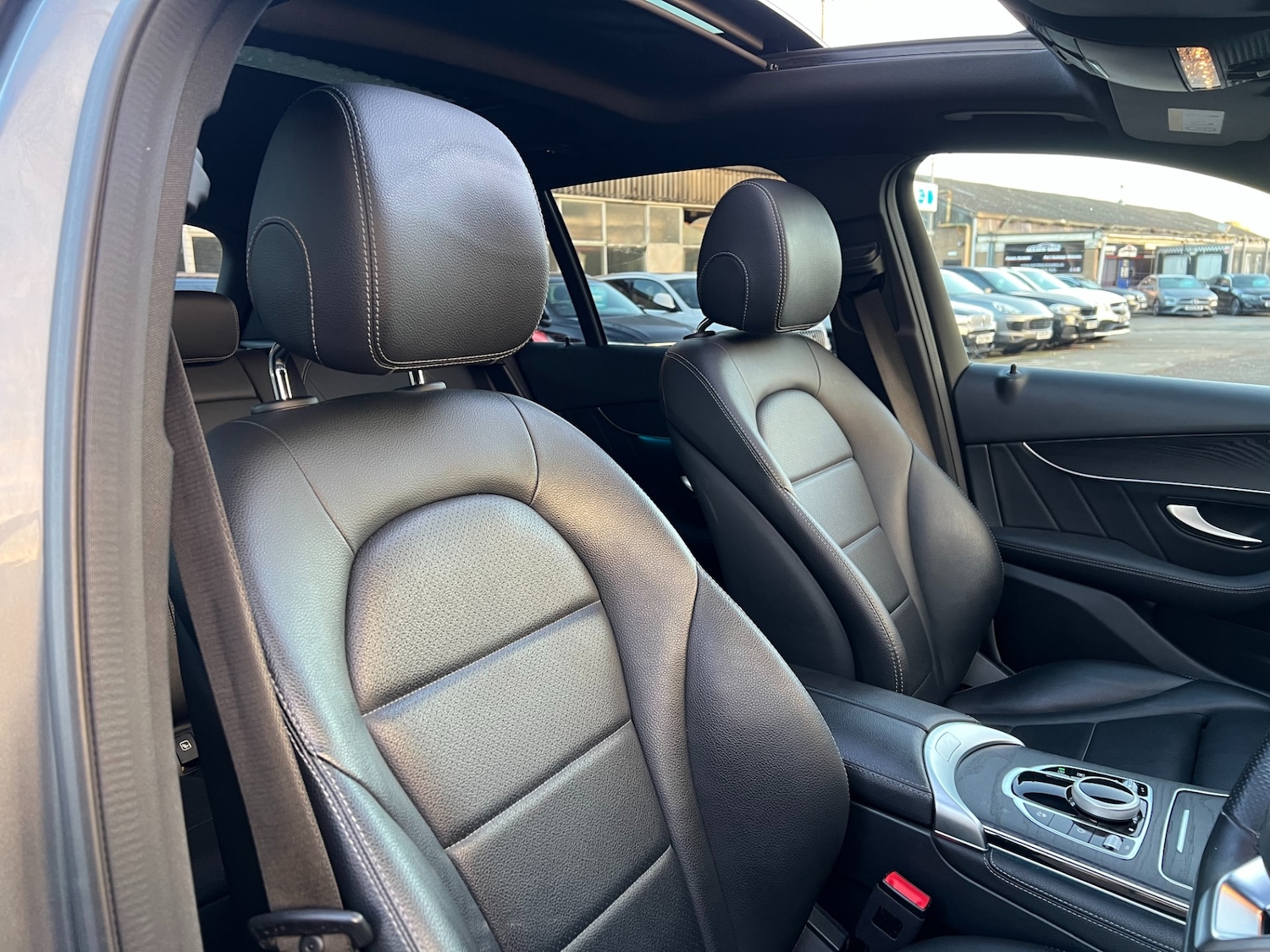 Used Mercedes-Benz GLC 2019 for sale - 76696571: Photo 25