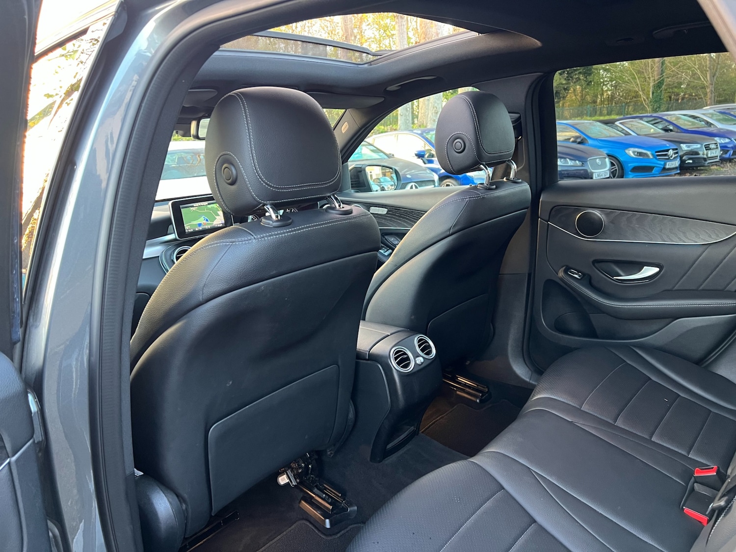 Used Mercedes-Benz GLC 2019 for sale - 76696571: Photo 30