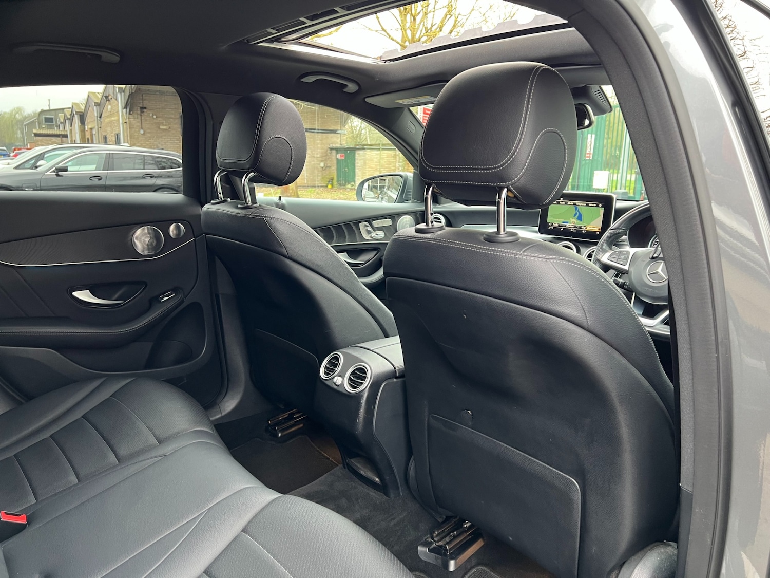 Used Mercedes-Benz GLC 2018 for sale - 77746409: Photo 31