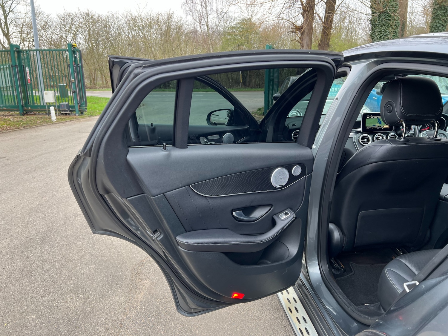 Used Mercedes-Benz GLC 2018 for sale - 77746409: Photo 34