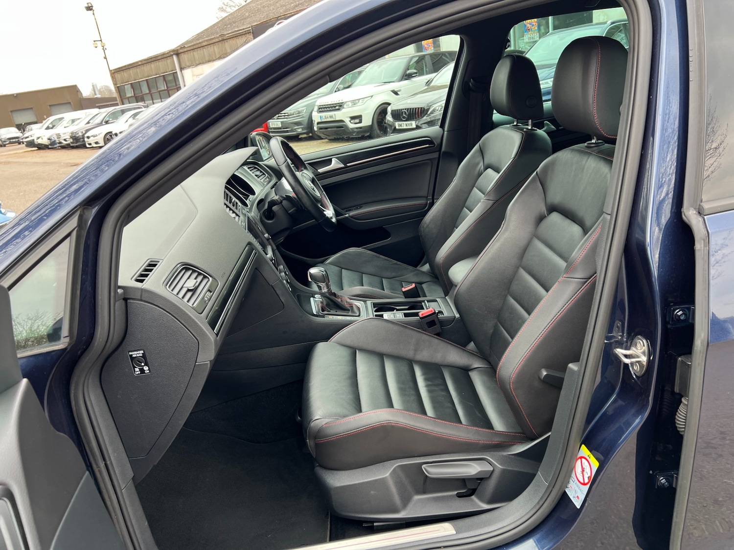 Used Volkswagen Golf 2014 for sale - 77989168: Photo 26