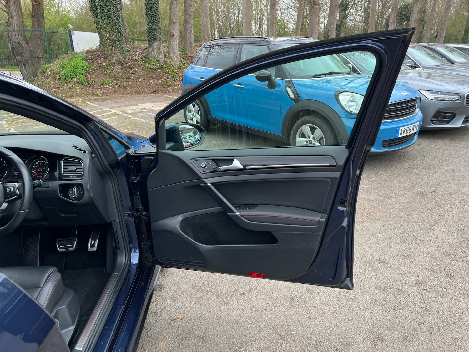 Used Volkswagen Golf 2014 for sale - 77989168: Photo 35