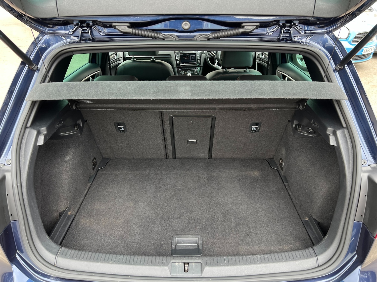 Used Volkswagen Golf 2014 for sale - 77989168: Photo 8