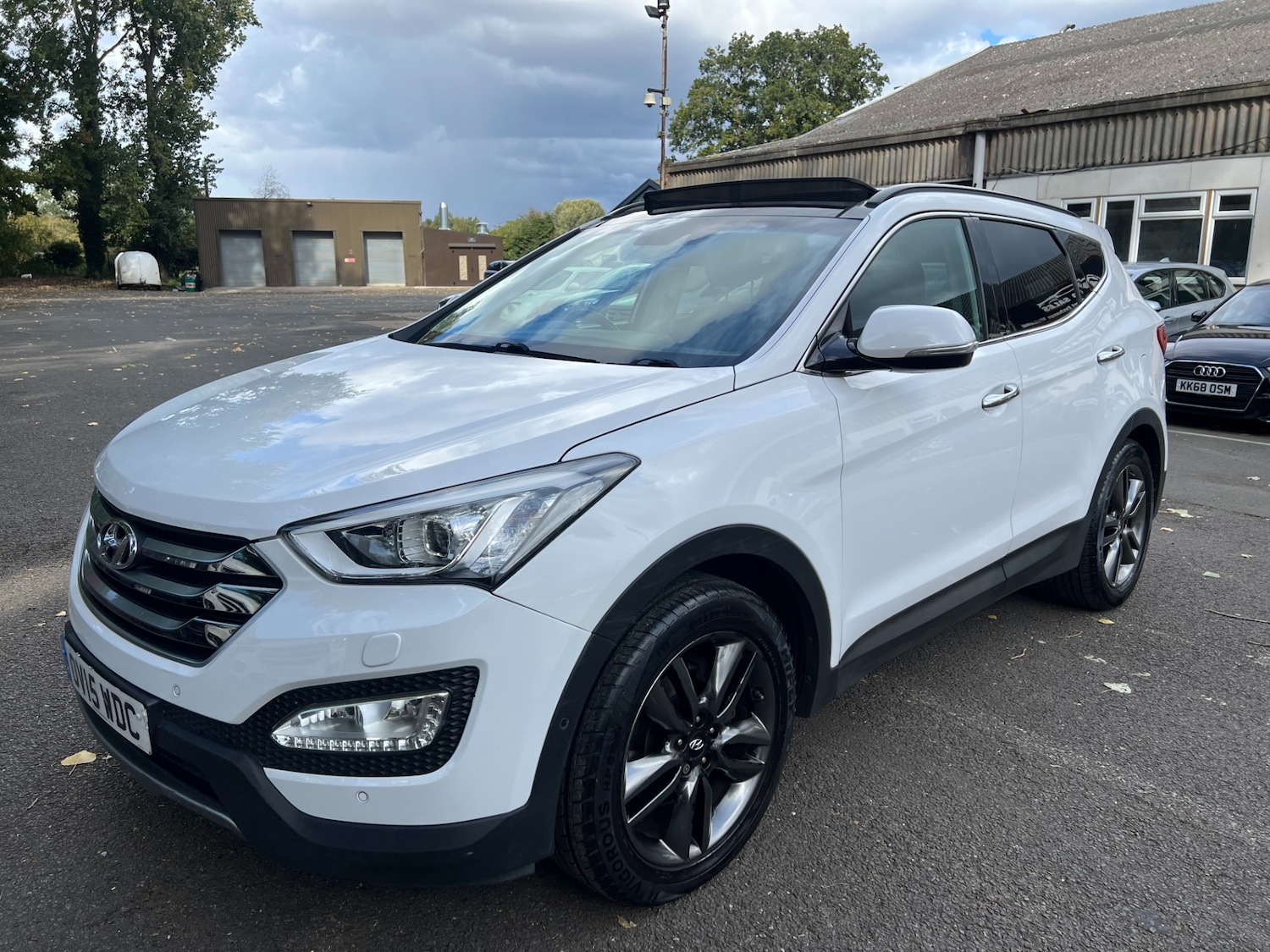 Used Hyundai Santa Fe 2015 for sale - 77261079: Photo 12