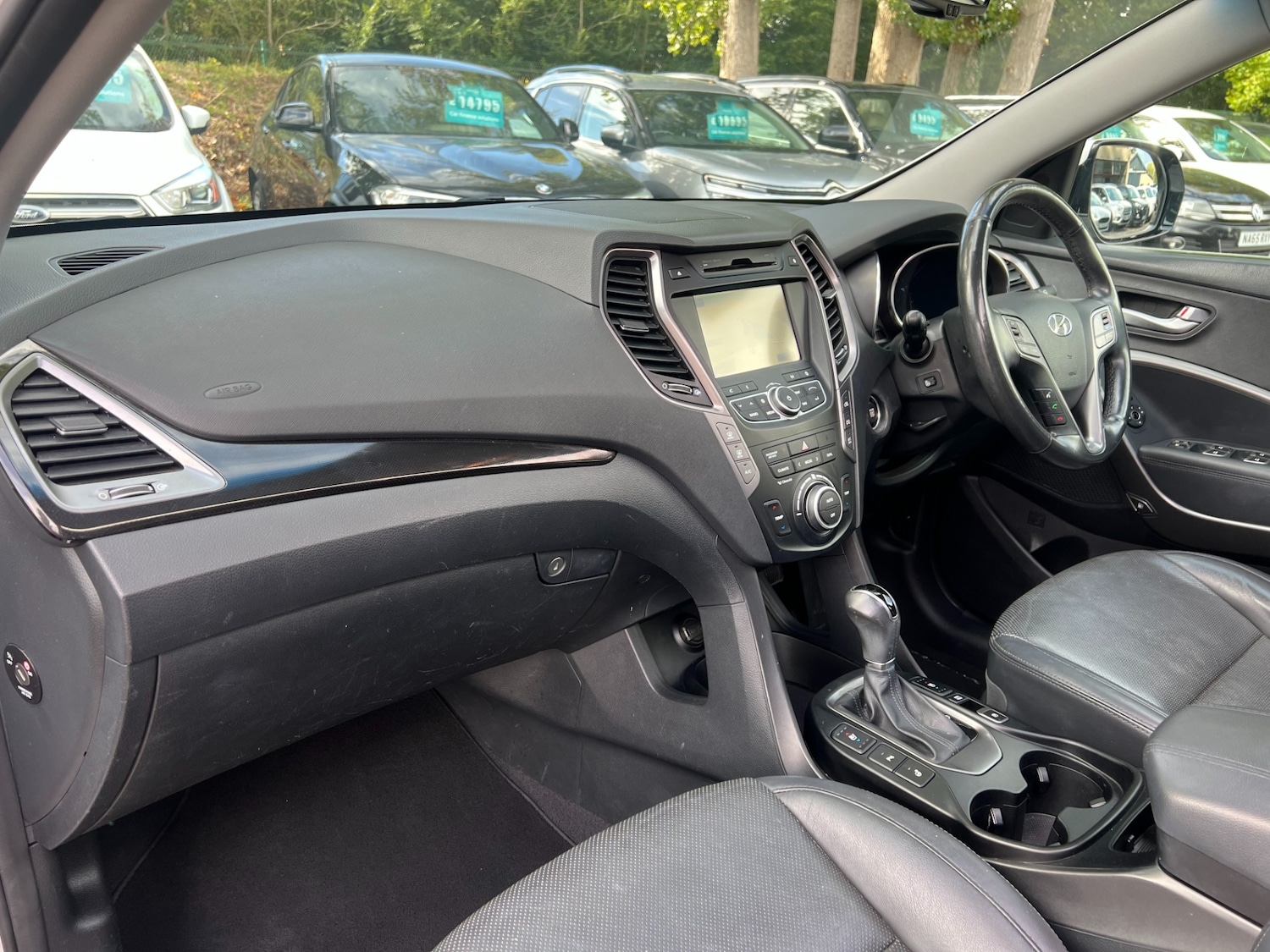 Used Hyundai Santa Fe 2015 for sale - 77261079: Photo 17