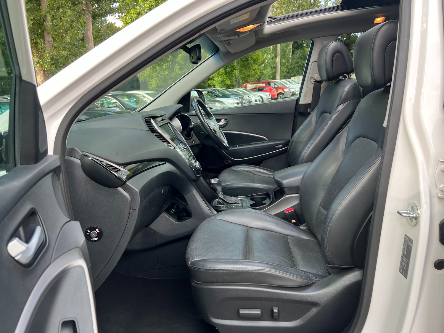 Used Hyundai Santa Fe 2015 for sale - 77261079: Photo 23