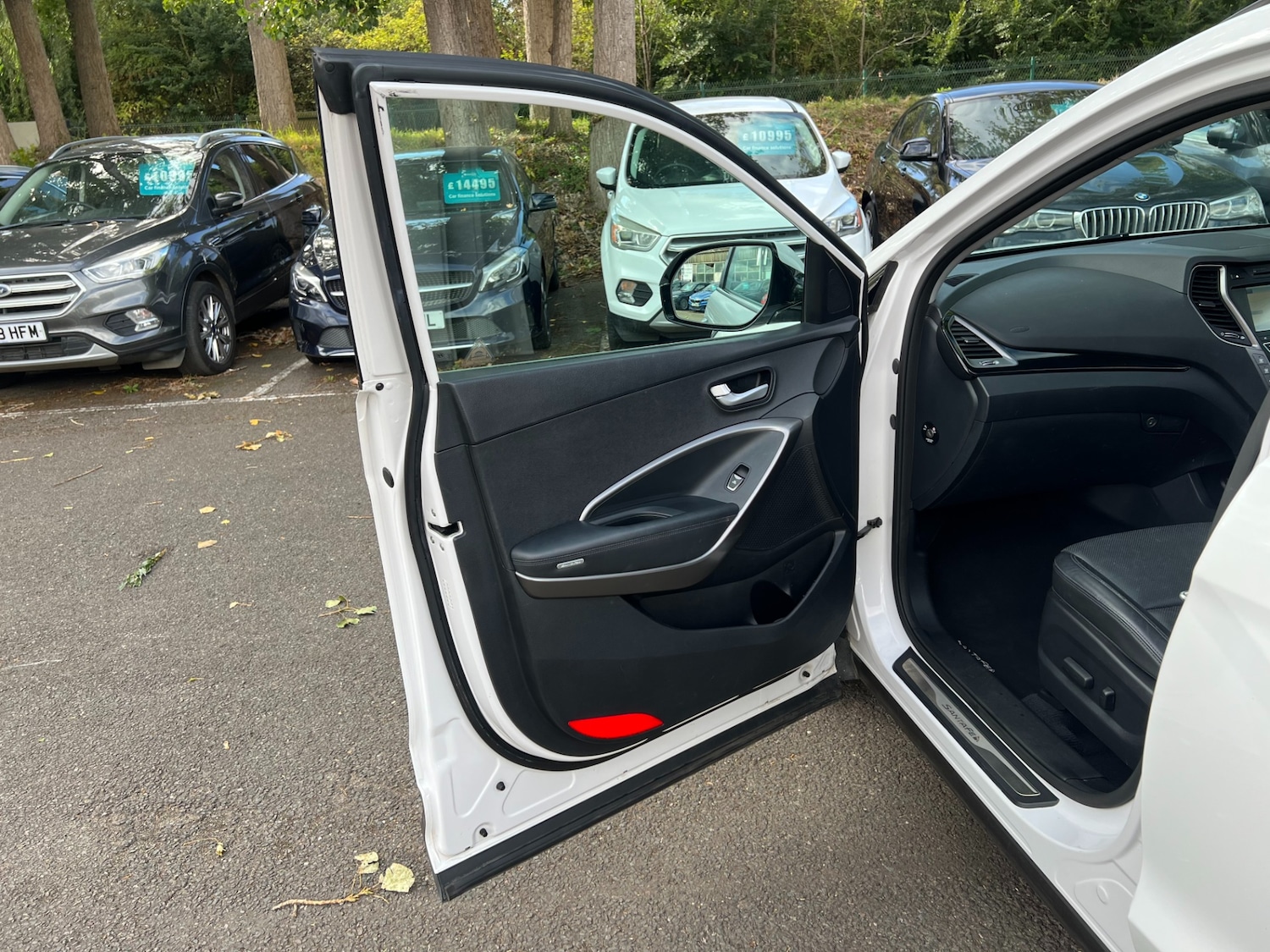 Used Hyundai Santa Fe 2015 for sale - 77261079: Photo 36