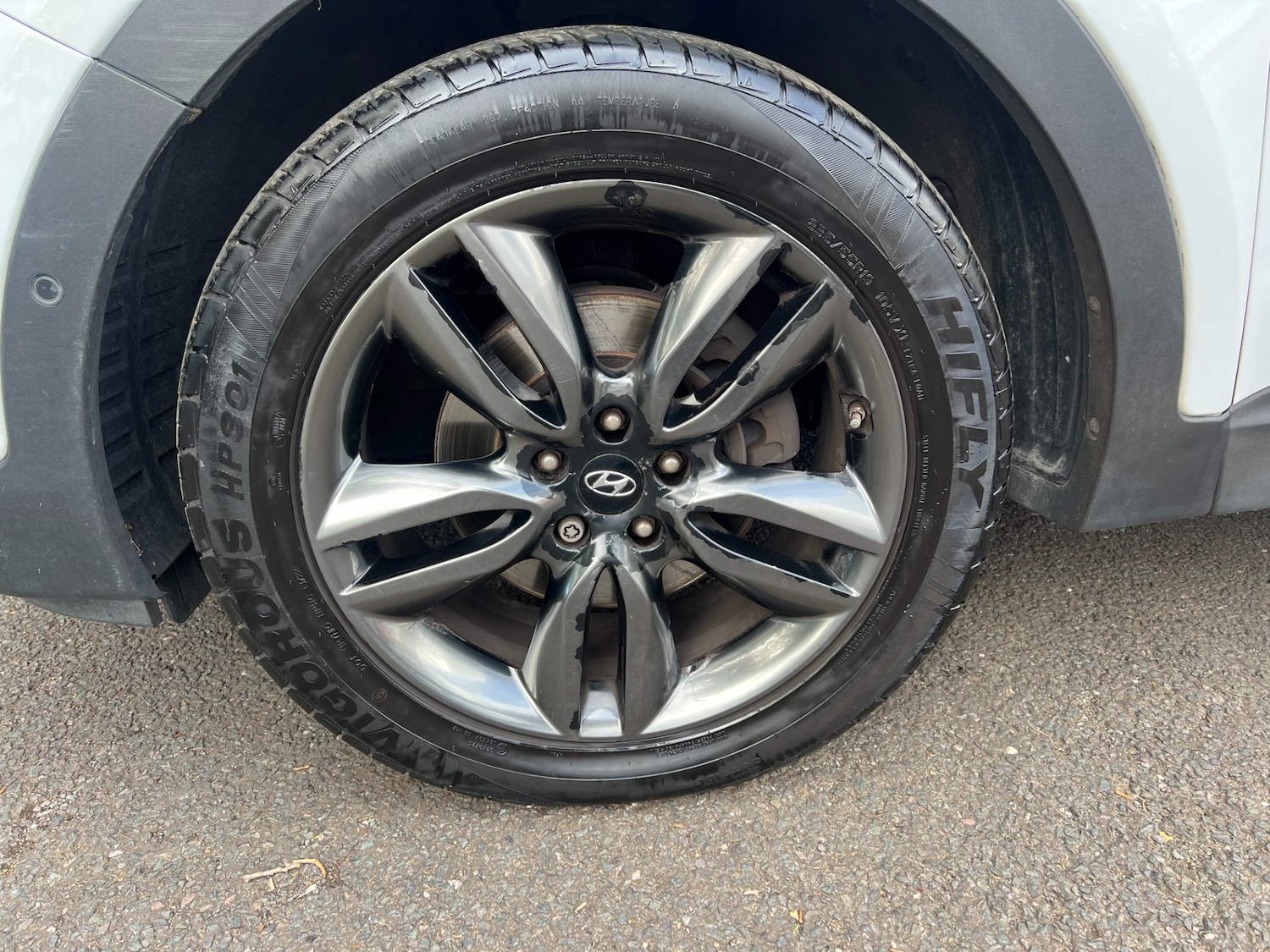 Used Hyundai Santa Fe 2015 for sale - 77261079: Photo 48