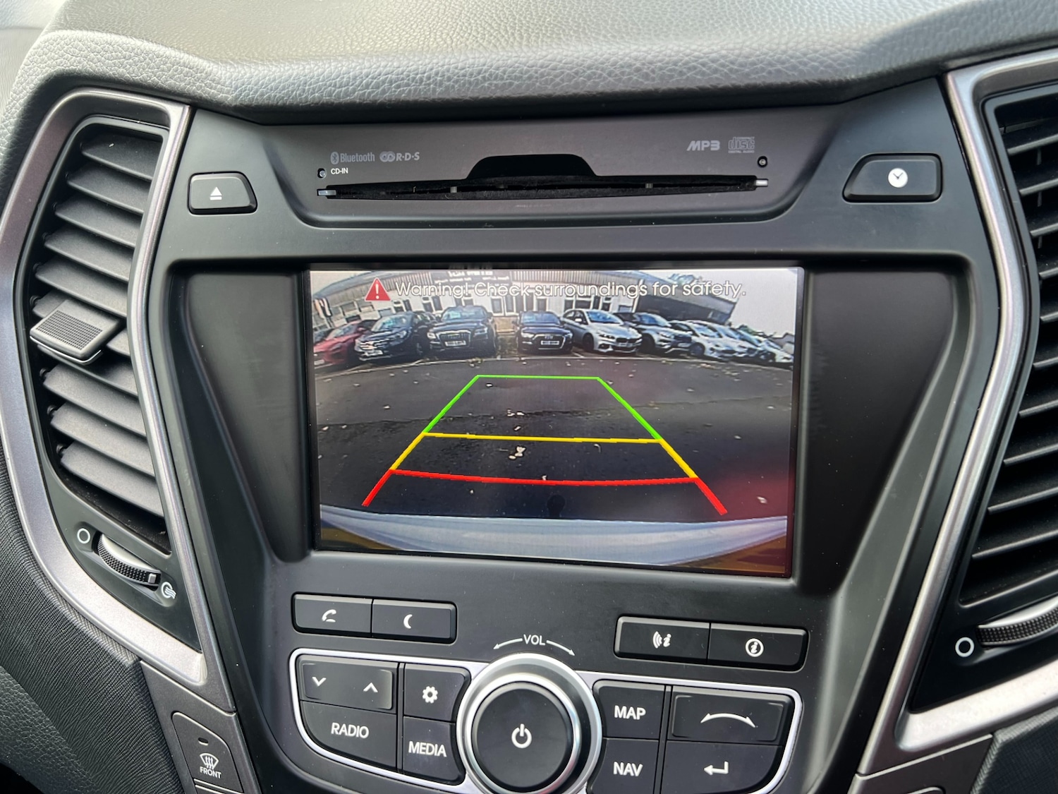 Used Hyundai Santa Fe 2015 for sale - 77261079: Photo 50