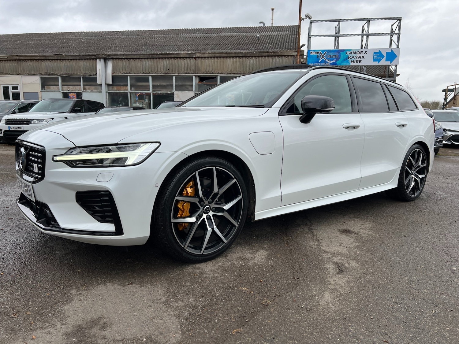 Used Volvo V60 2020 for sale - 78040597: Photo 15