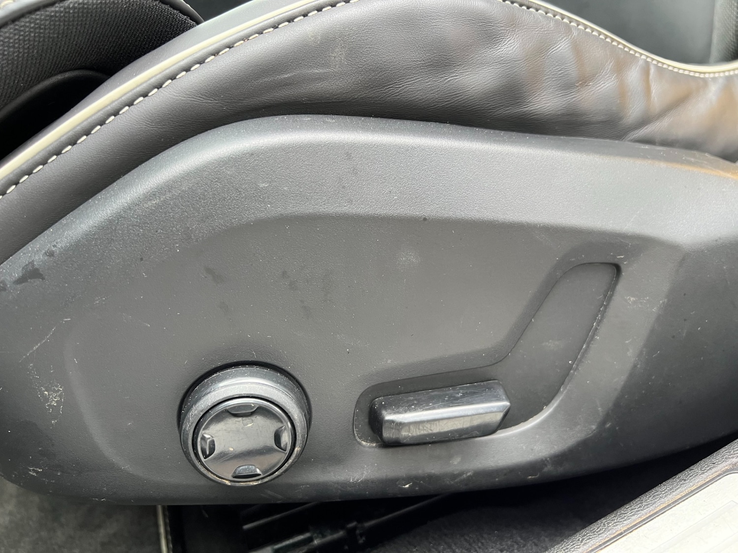 Used Volvo V60 2020 for sale - 78040597: Photo 24