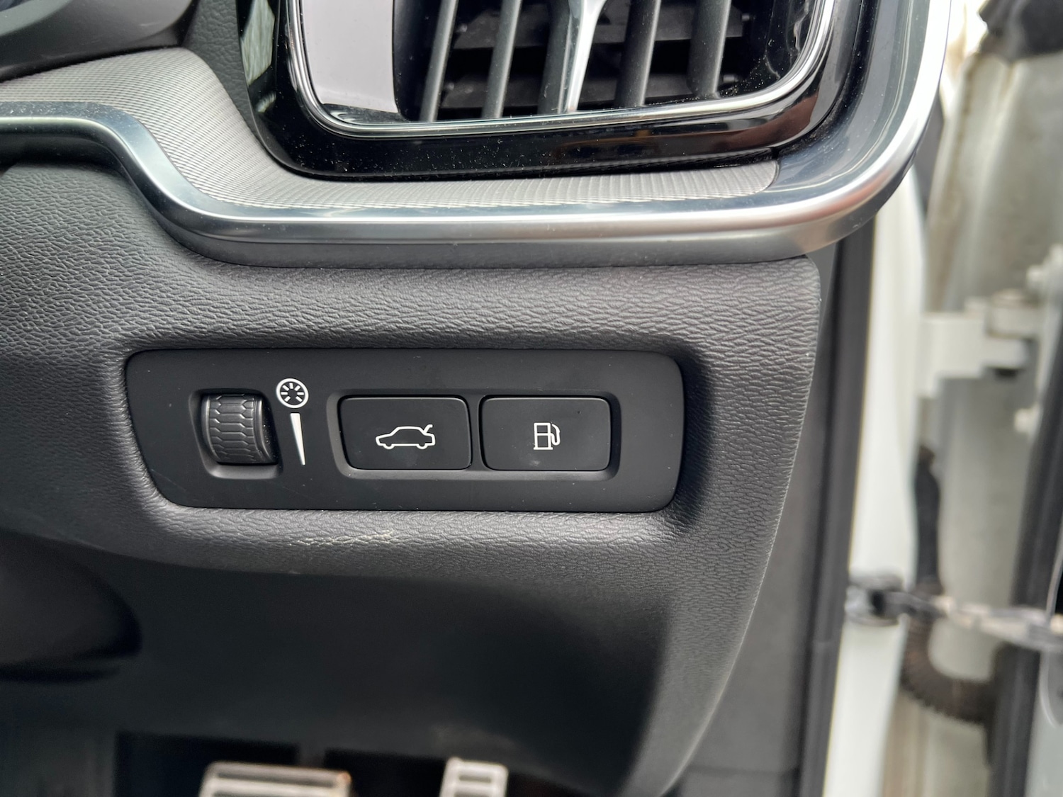 Used Volvo V60 2020 for sale - 78040597: Photo 35